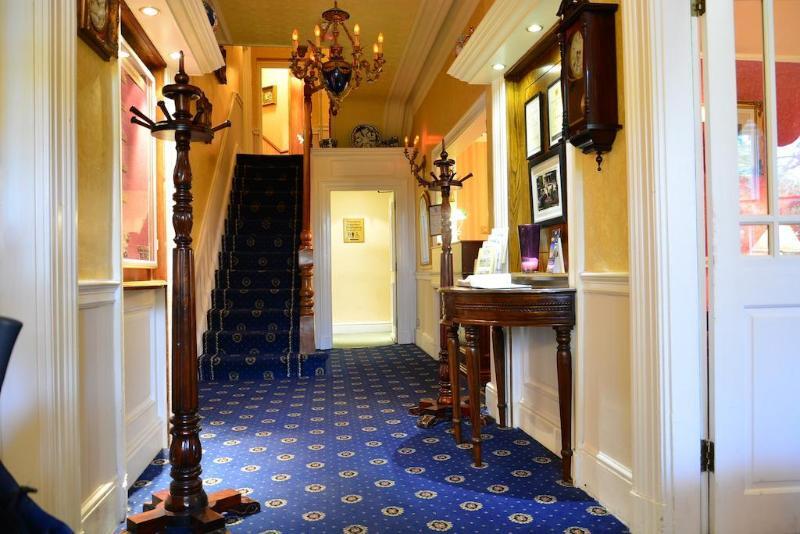 Brook Hall Hotel Childer Thornton Eksteriør billede